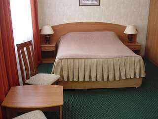 Гостиница Парк-Отель Дубрава Красная Глинка Стандартный двухместный номер с 1 кроватью или 2 отдельными кроватями-3